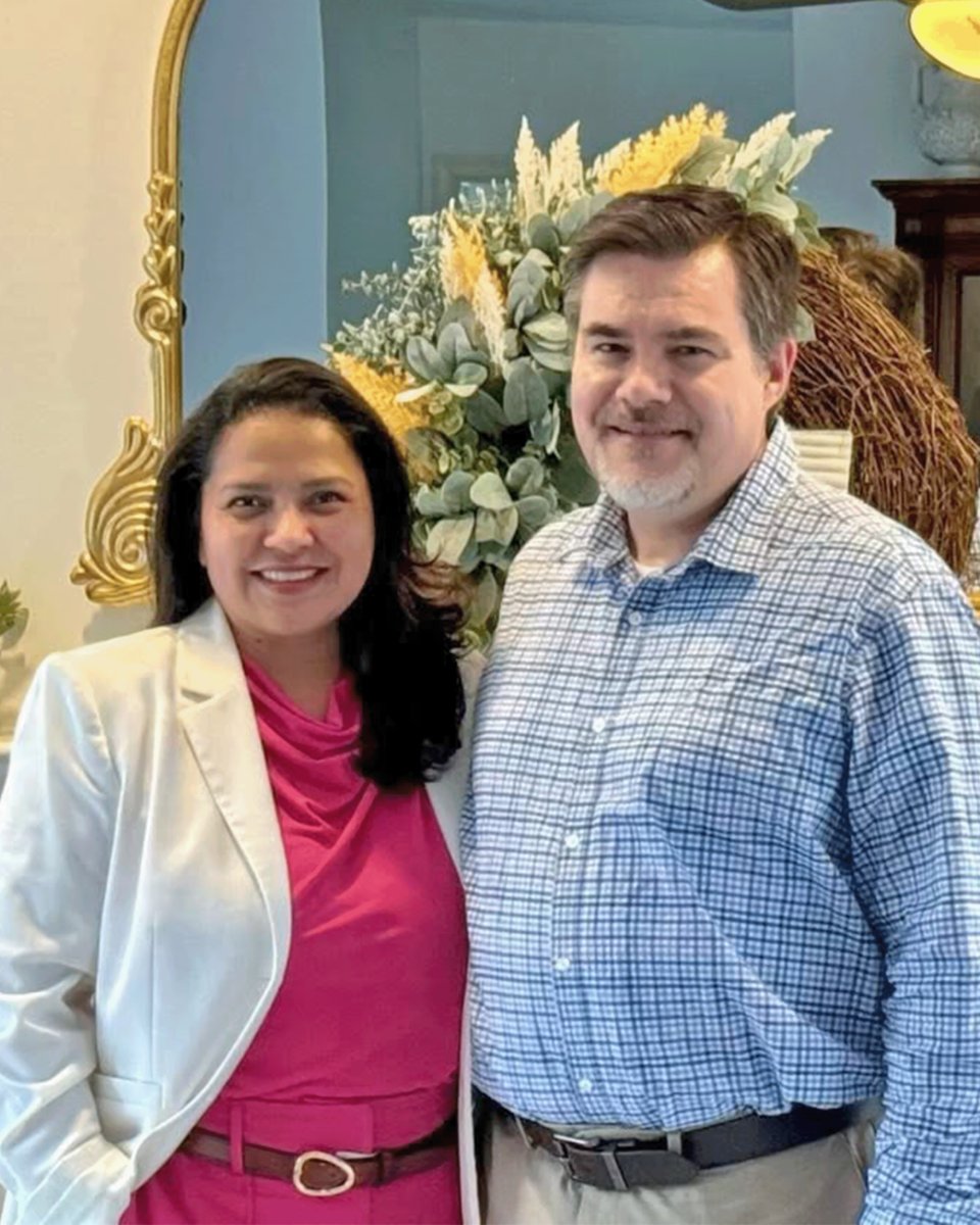 Los Pastores Sean y Glendy McDaniel